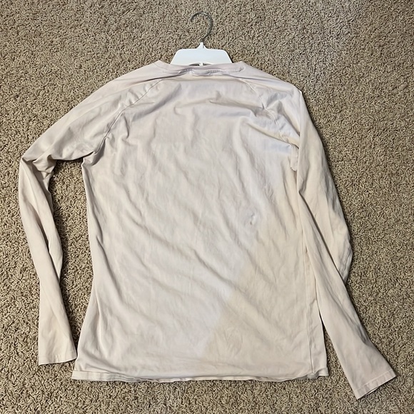 Gymshark athletic shirt - Picture 2 of 3